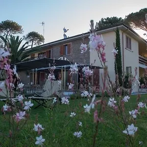 https://arli-hotel-hideaway-punta-ala.it-tuscanyhotel.com